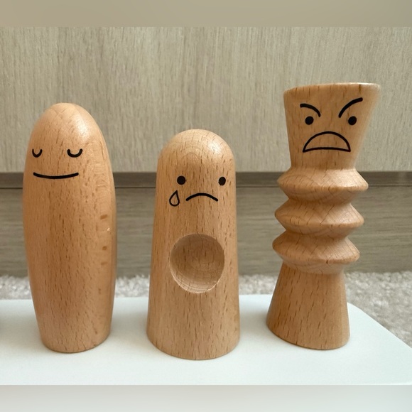 Lovevery Emotions Toy - Picture 3 of 4